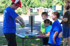 Checking out the balloon creations...