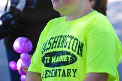 Checking out the balloon creations...