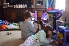 Molly's tongue makes playing that new 3DS XL a little tougher...