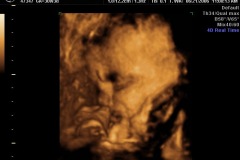 She's really thinking hard... (4D)