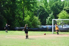 Selena with the big pass to Reni...