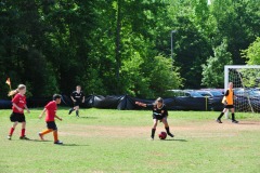 Selena with the big pass to Reni...